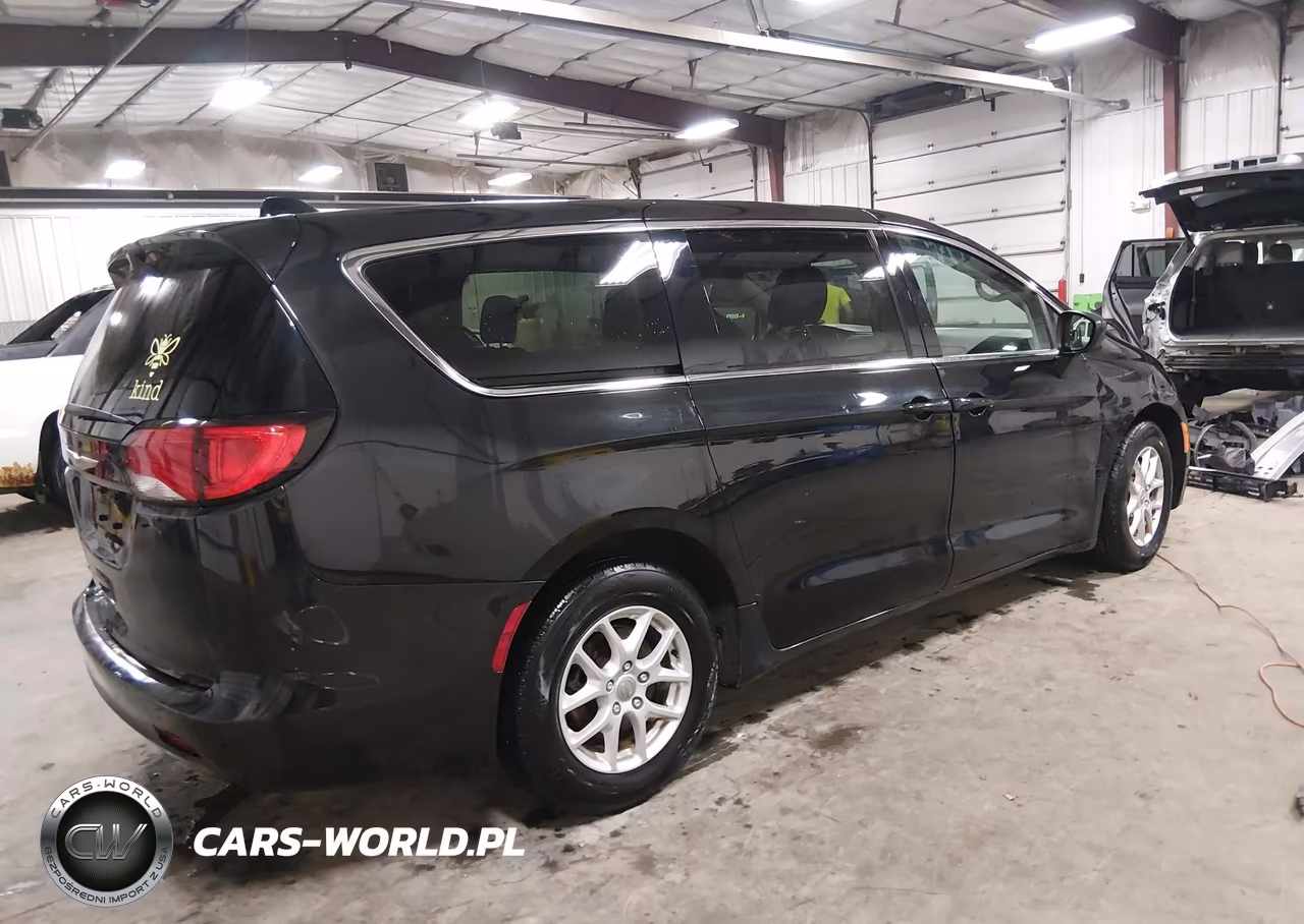 2020 Chrysler Voyager Lx VIN:2C4RC1CGXLR146882 - 4