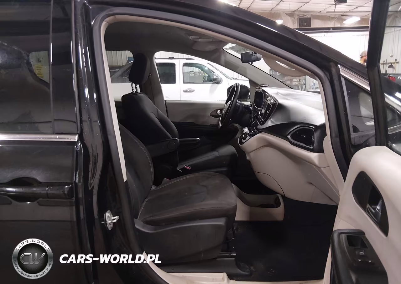 2020 Chrysler Voyager Lx VIN:2C4RC1CGXLR146882 - 5