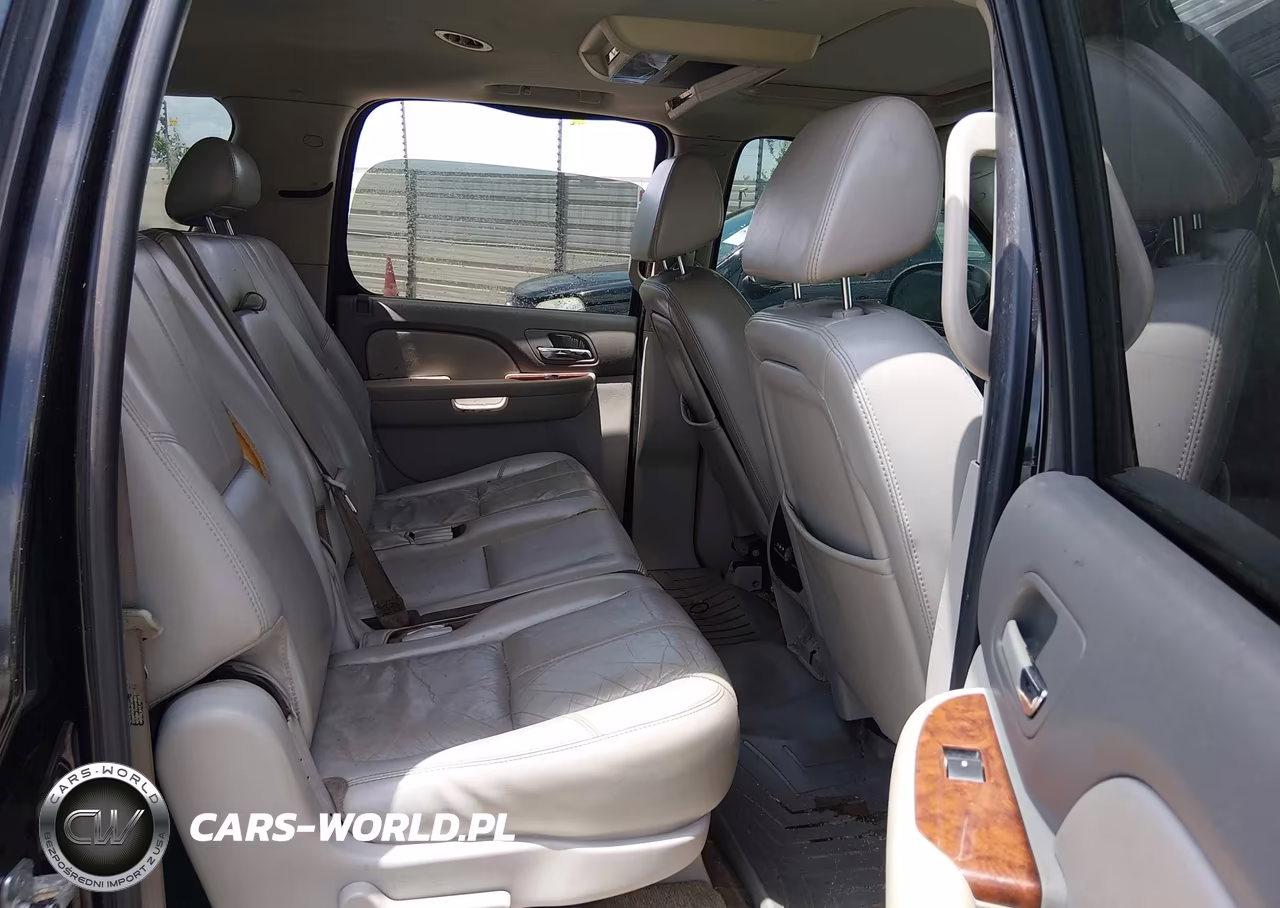 2007 Chevrolet Suburban Lt VIN:3GNFK16397G181754 - 8
