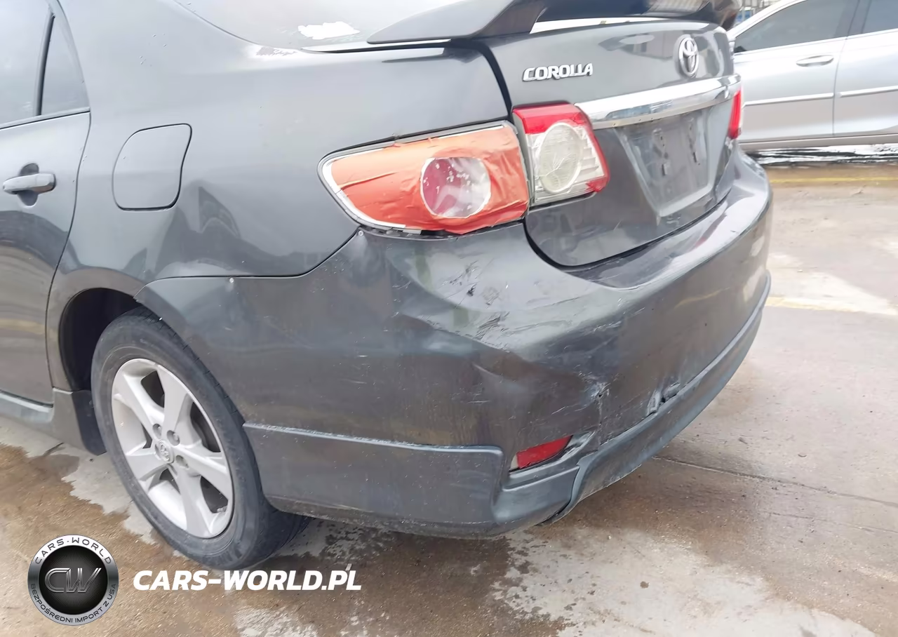 2011 Toyota Corolla S VIN:2T1BU4EEXBC623966 - 17