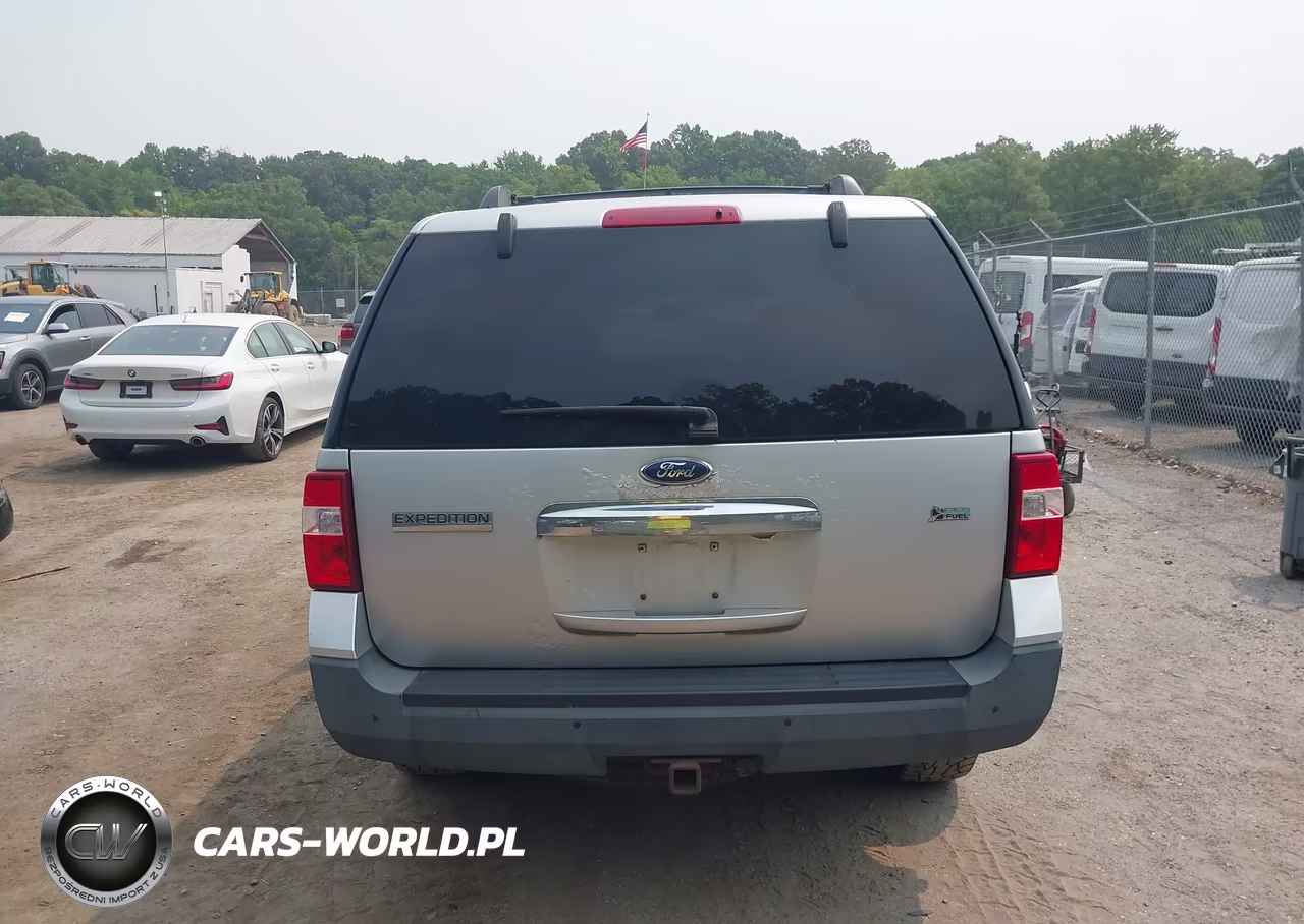 2011 Ford Expedition Xl VIN:1FMJU1G57BEF44786 - 17