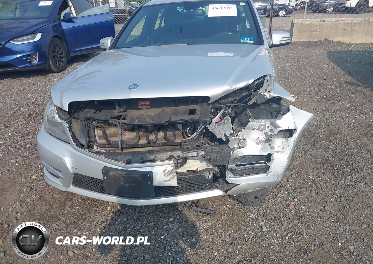 2014 Mercedes-Benz C 300 Sport 4Matic VIN:WDDGF8AB1EG185398 - 6