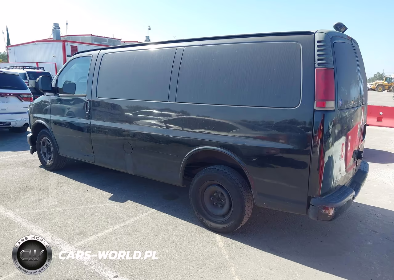 2001 Chevrolet Express VIN:1GCFG25W911132765 - 3