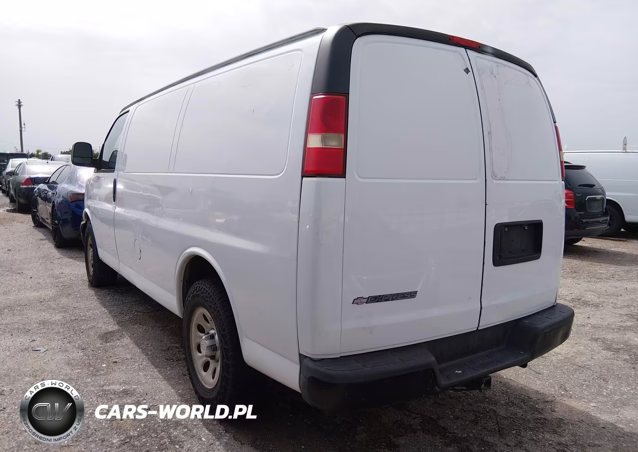 2010 Chevrolet Express 1500 Work Van VIN:1GCUGADX0A1182904 - 3