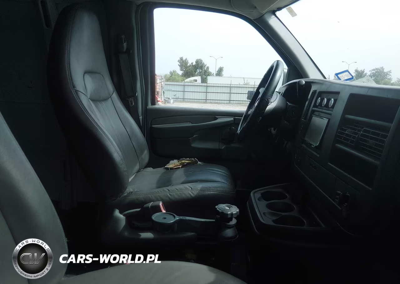 2010 Chevrolet Express 1500 Work Van VIN:1GCUGADX0A1182904 - 5