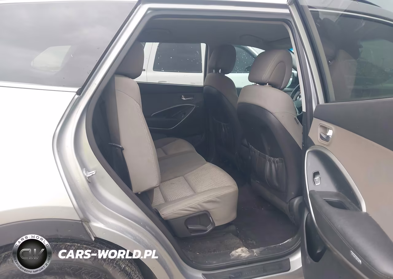 2018 Hyundai Santa Fe Se VIN:KM8SM4HF0JU288251 - 8