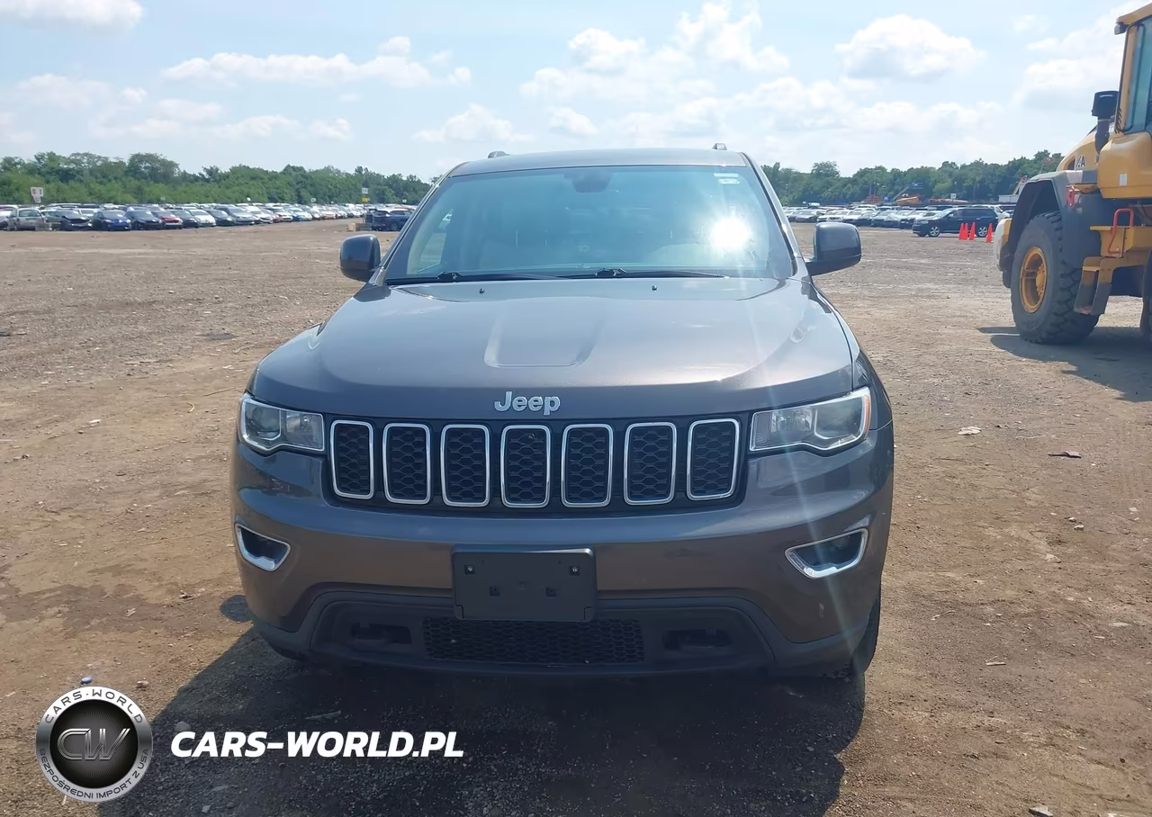 2020 Jeep Grand Cherokee Laredo E 4X4 VIN:1C4RJFAG4LC114041 - 12