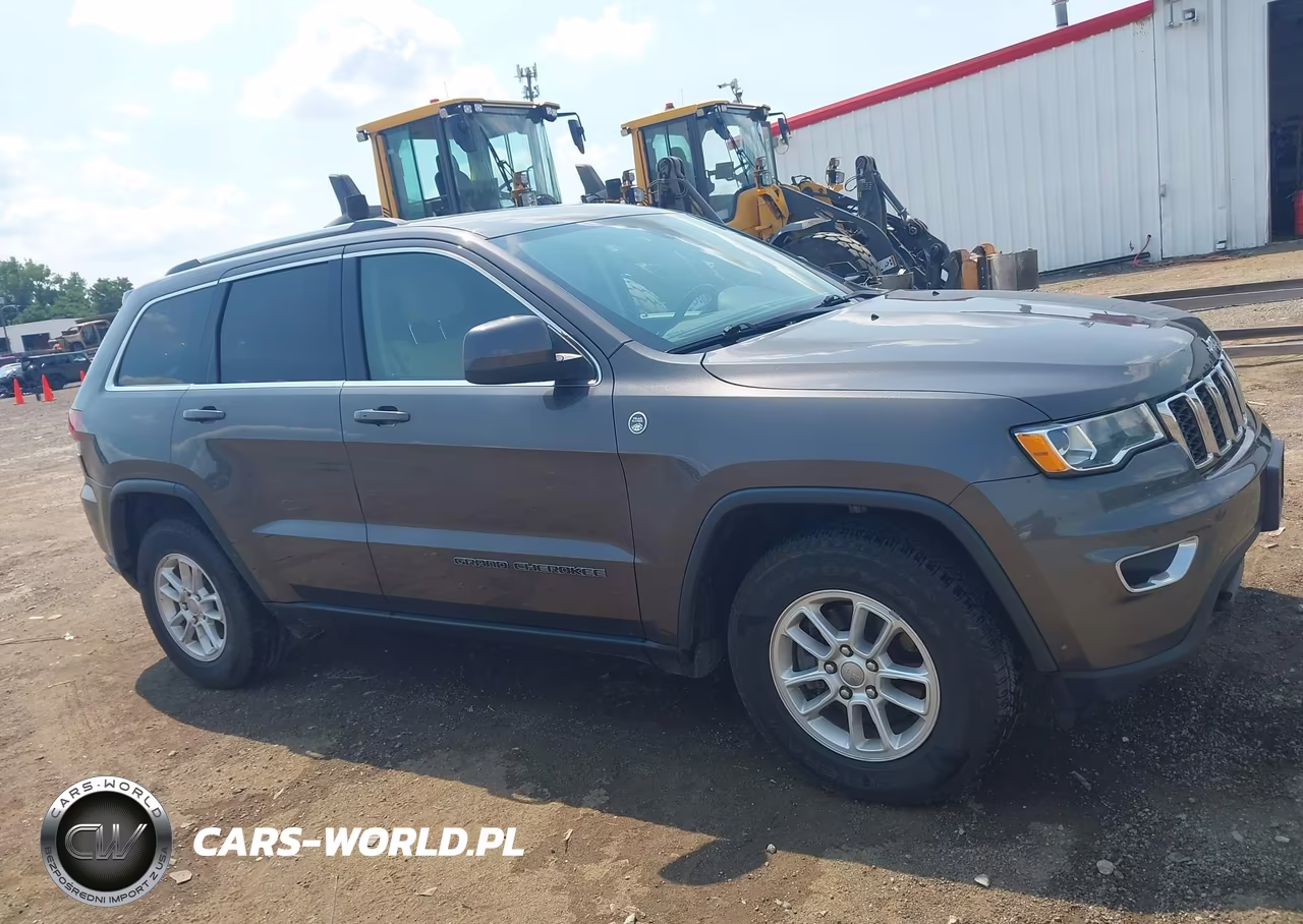 2020 Jeep Grand Cherokee Laredo E 4X4 VIN:1C4RJFAG4LC114041 - 13