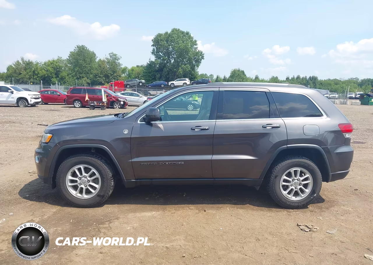2020 Jeep Grand Cherokee Laredo E 4X4 VIN:1C4RJFAG4LC114041 - 14