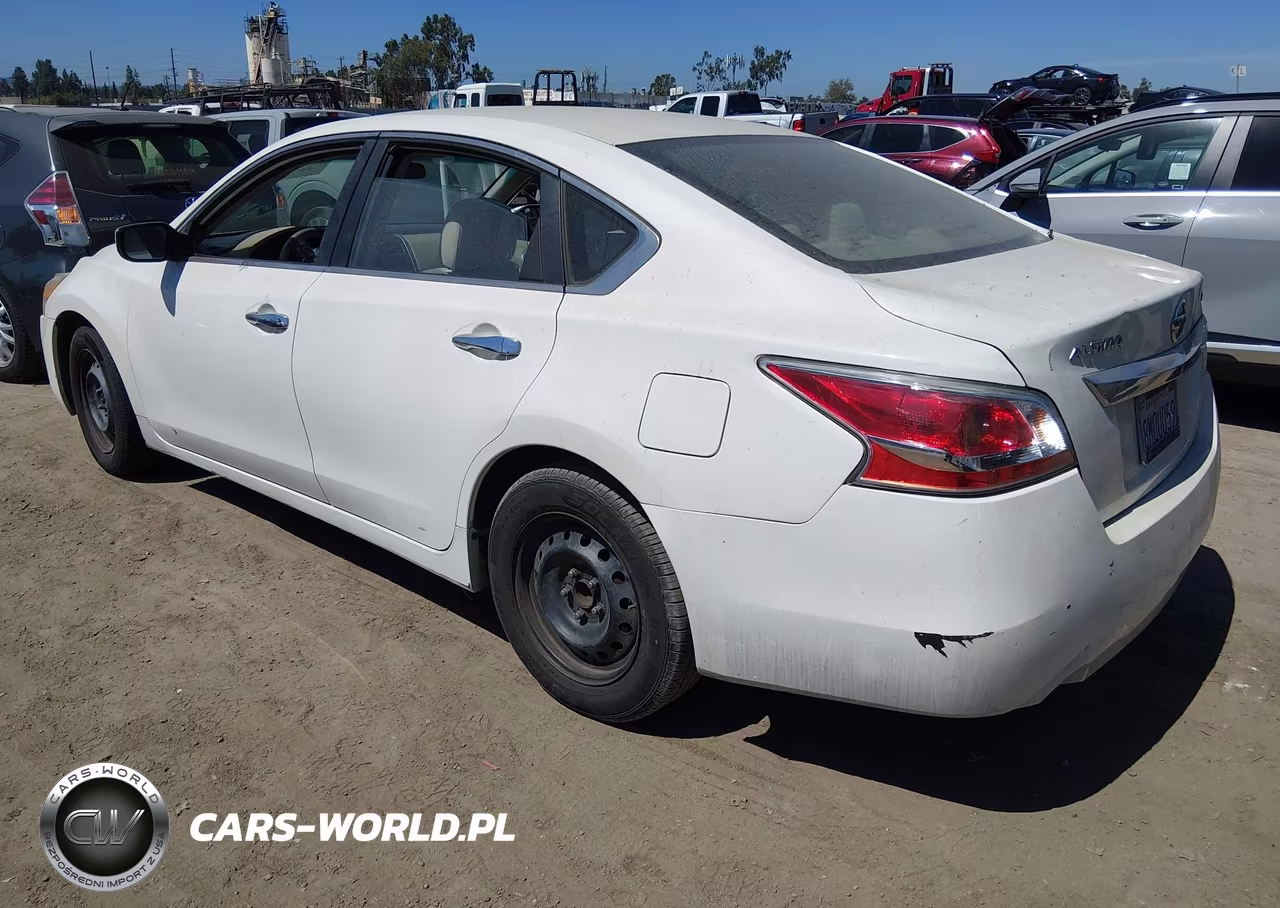 2015 Nissan Altima 2.5 S VIN:1N4AL3AP0FC268424 - 3