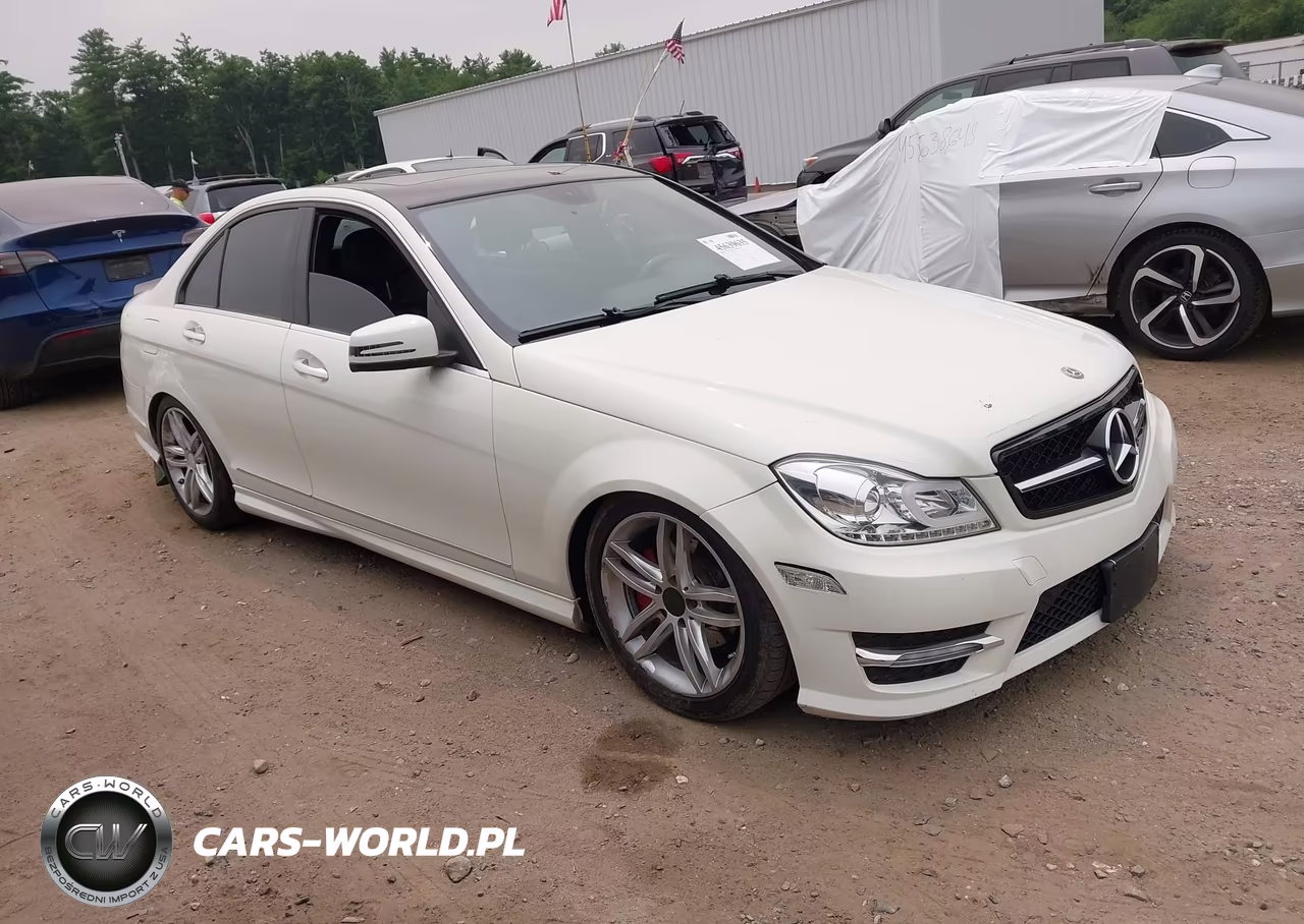 2012 Mercedes-Benz C 300 Luxury 4Matic-Sport 4Matic