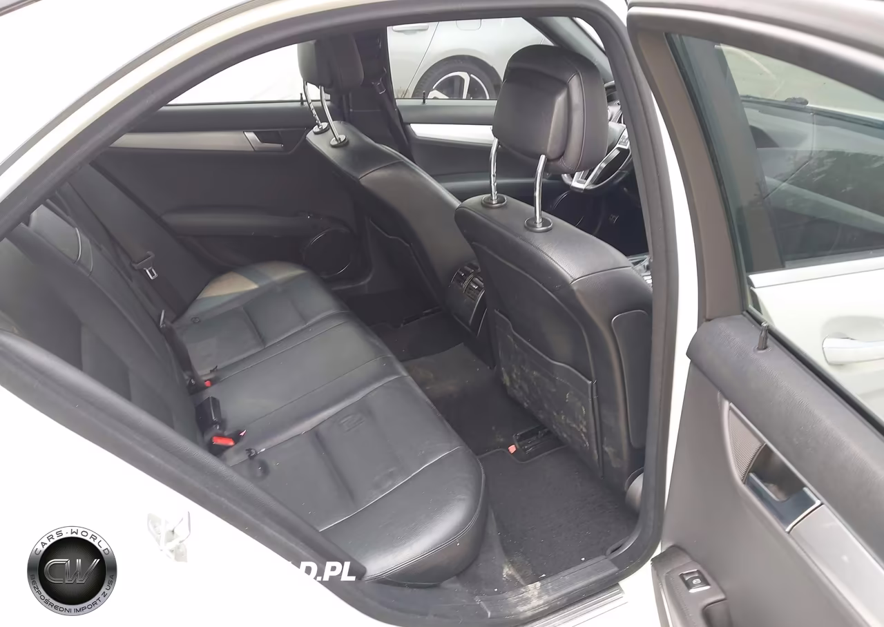 2012 Mercedes-Benz C 300 Luxury 4Matic-Sport 4Matic VIN:WDDGF8BB3CA693743 - 8