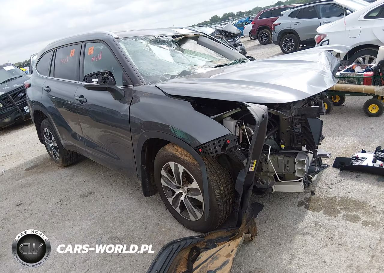 2021 Toyota Highlander Xle – zdjęcie 1 z 15