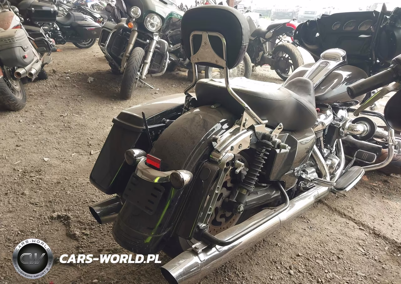 2019 Harley-Davidson Flhx VIN:1HD1KBC11KB668149 - 4