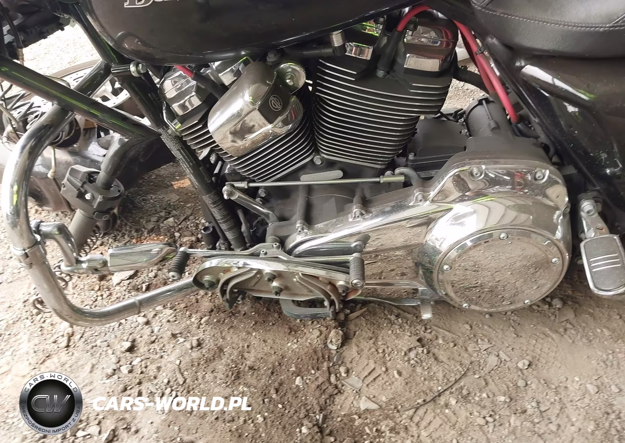 2019 Harley-Davidson Flhx VIN:1HD1KBC11KB668149 - 9