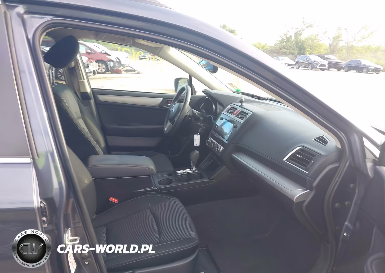 2017 Subaru Outback 2.5I Premium VIN:4S4BSAFC0H3302629 - 5