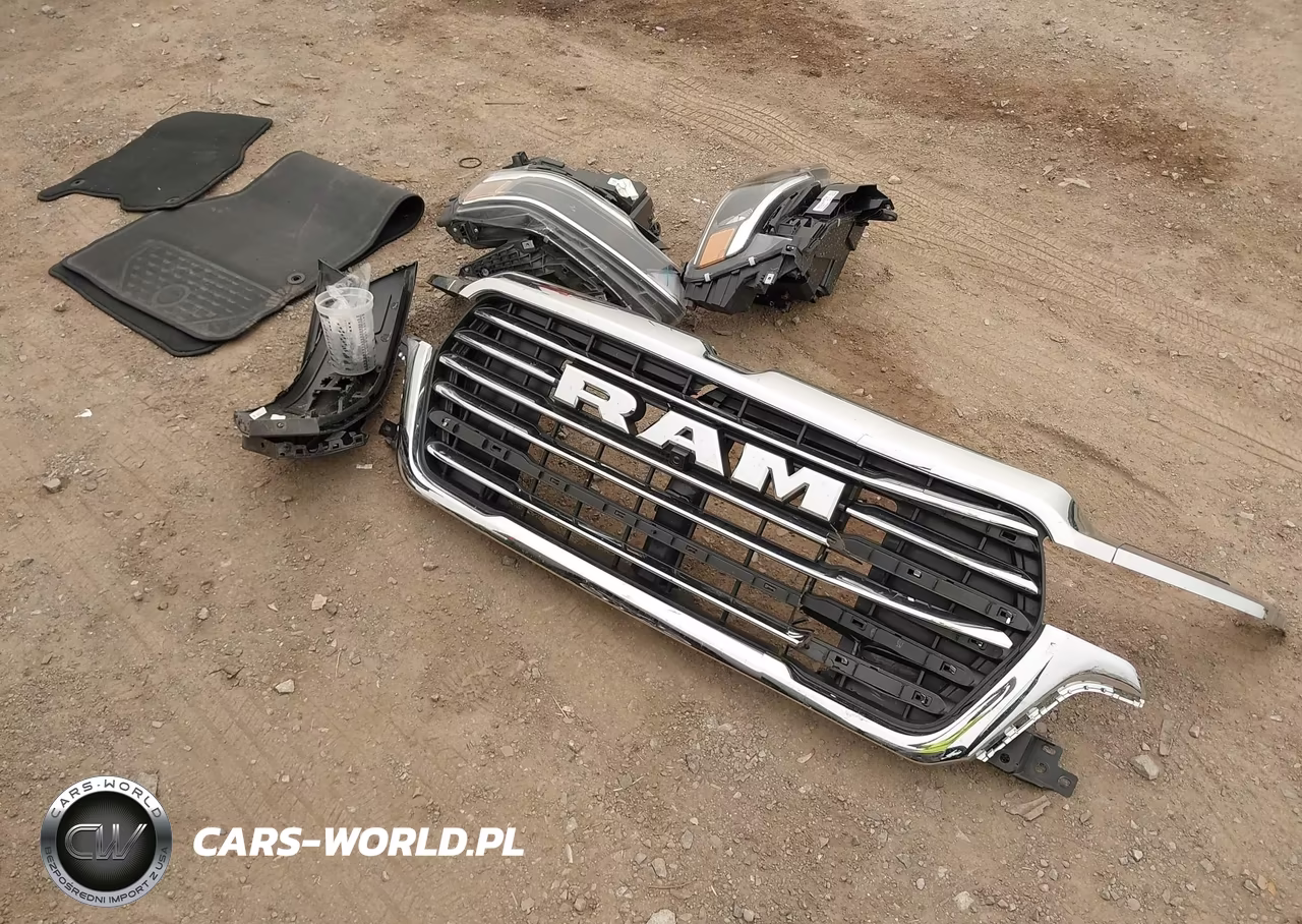 2026 Ram 1500 Laramie 4X4 5'7 Box VIN:1C6SRFJP6TN255456 - 12
