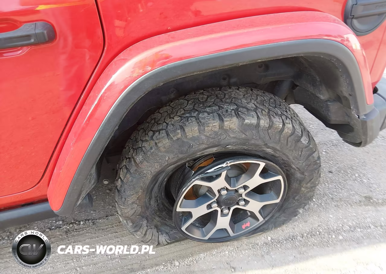 2021 Jeep Wrangler Unlimited Rubicon 4X4 VIN:1C4HJXFN3MW605953 - 18