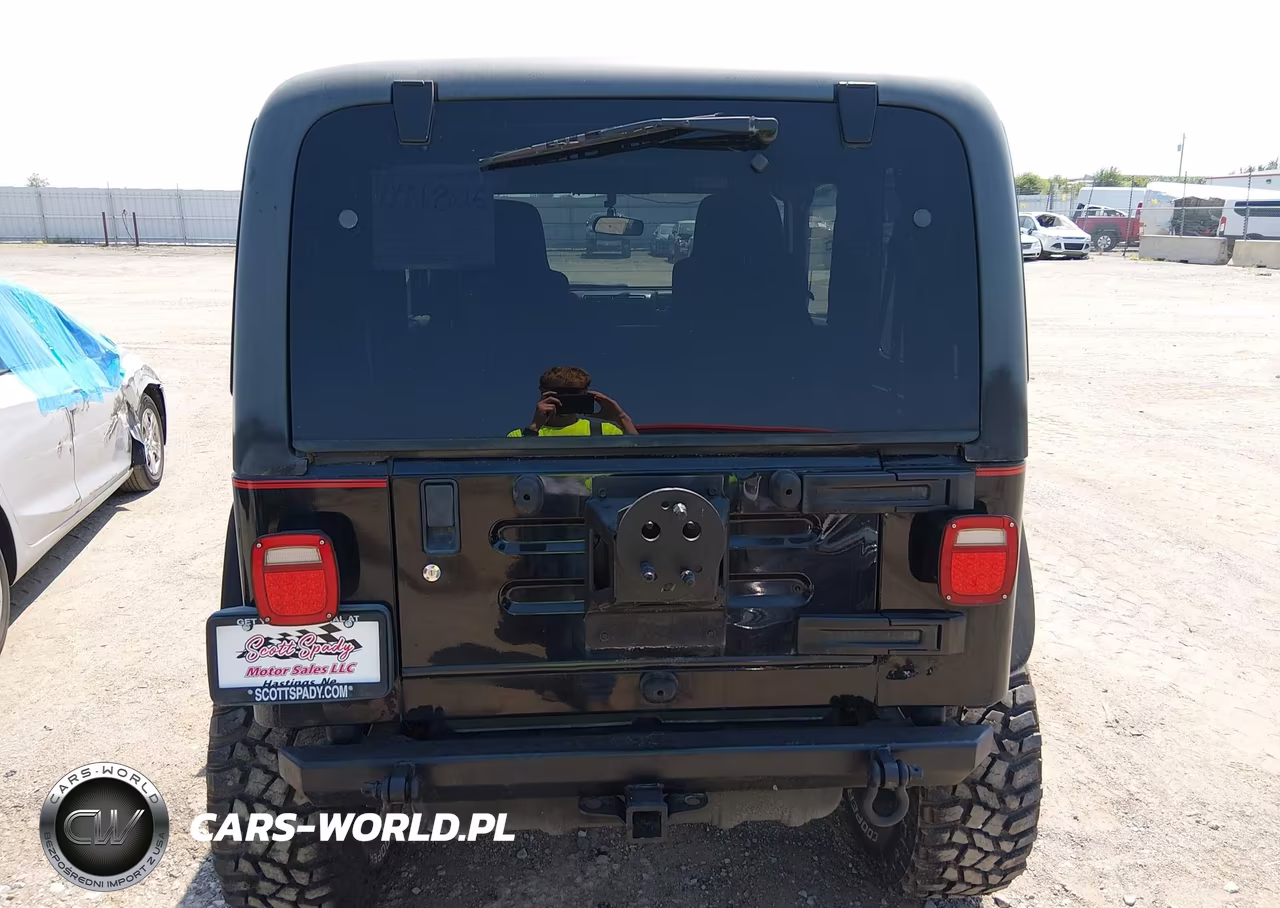 2005 Jeep Wrangler X VIN:1J4FA39S75P385823 - 16