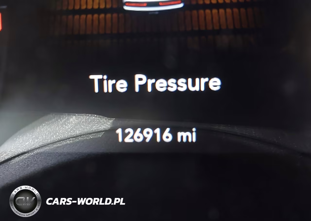 2018 Dodge Challenger Sxt VIN:2C3CDZAG8JH231795 - 16