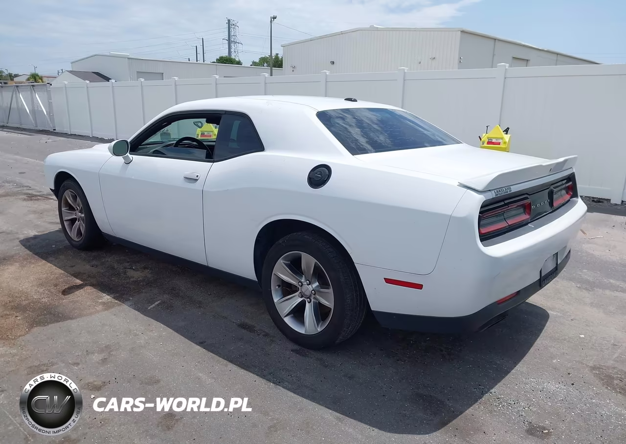 2018 Dodge Challenger Sxt VIN:2C3CDZAG8JH231795 - 3