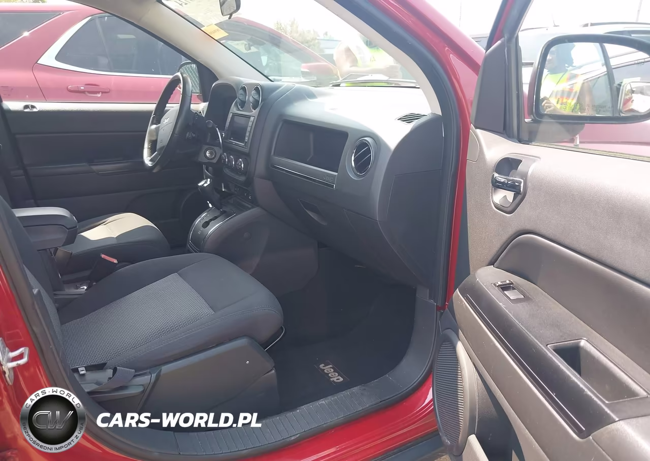 2010 Jeep Compass Sport VIN:1J4NF1FB1AD643089 - 5
