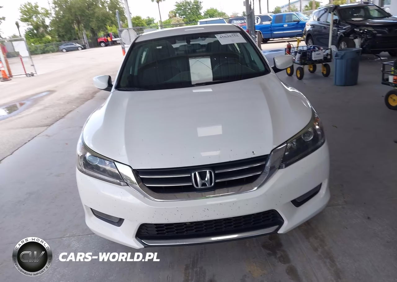 2015 Honda Accord Sport VIN:1HGCR2F52FA205857 - 12
