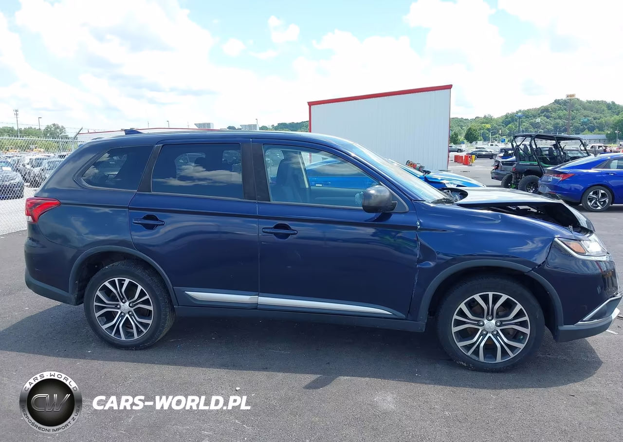 2018 Mitsubishi Outlander Es VIN:JA4AZ3A33JZ058633 - 13