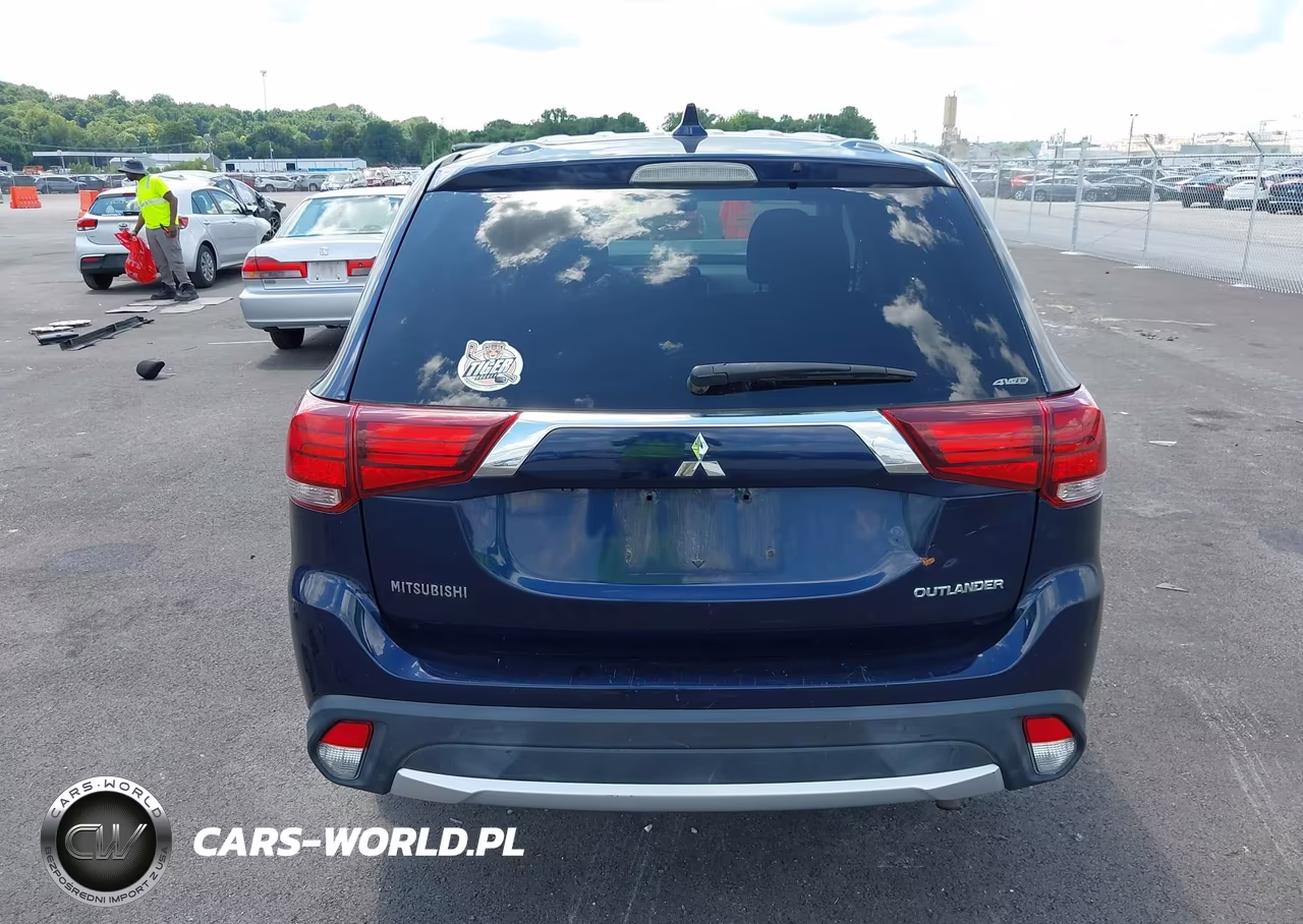 2018 Mitsubishi Outlander Es VIN:JA4AZ3A33JZ058633 - 16