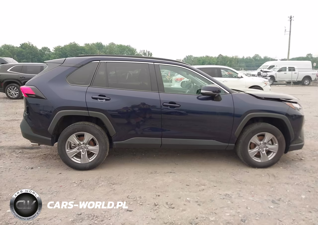 2025 Toyota Rav4 Xle VIN:2T3W1RFV7SW398739 - 13