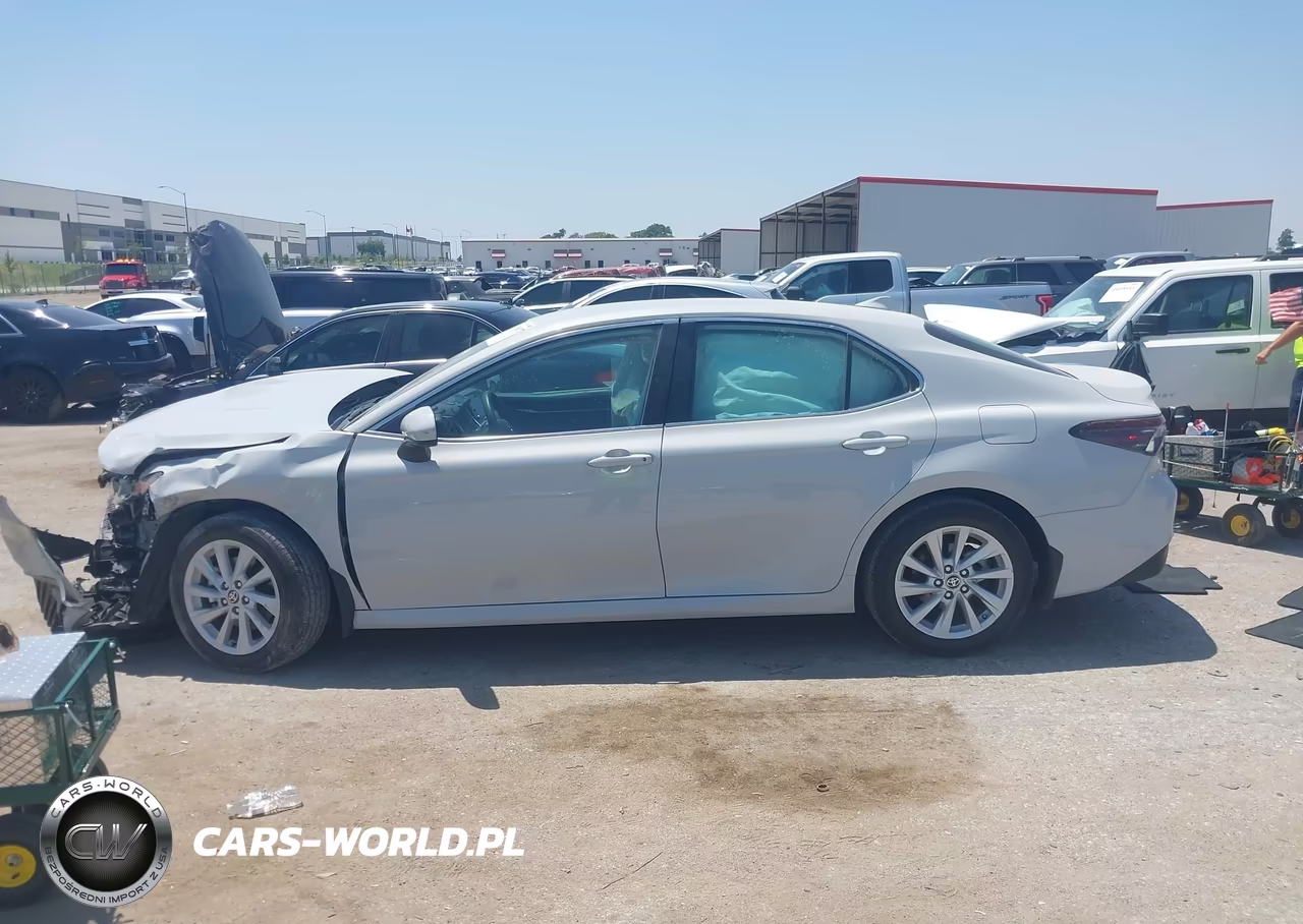 2024 Toyota Camry Le VIN:4T1C11AK1RU256150 - 14