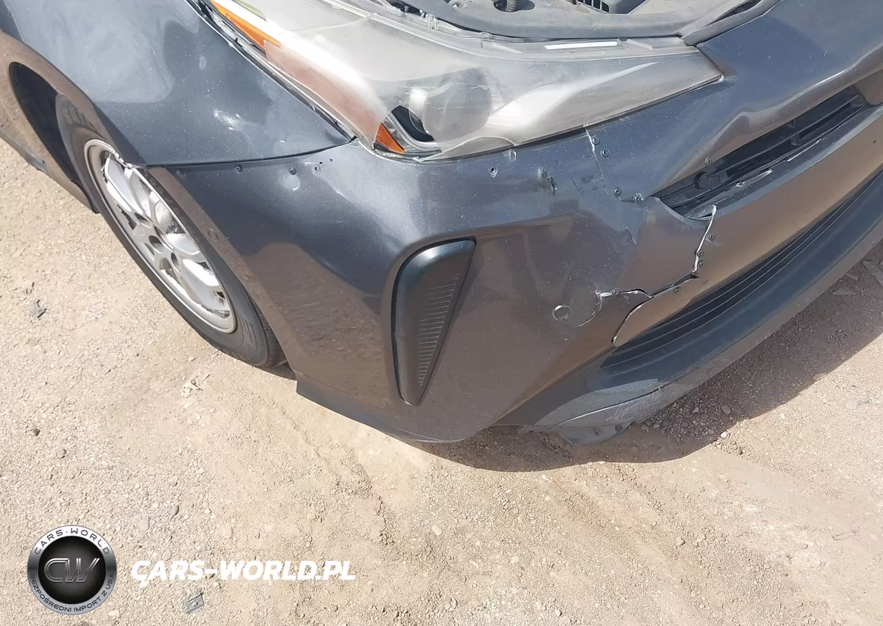 2020 Toyota Prius Le VIN:JTDKARFU0L3113695 - 18