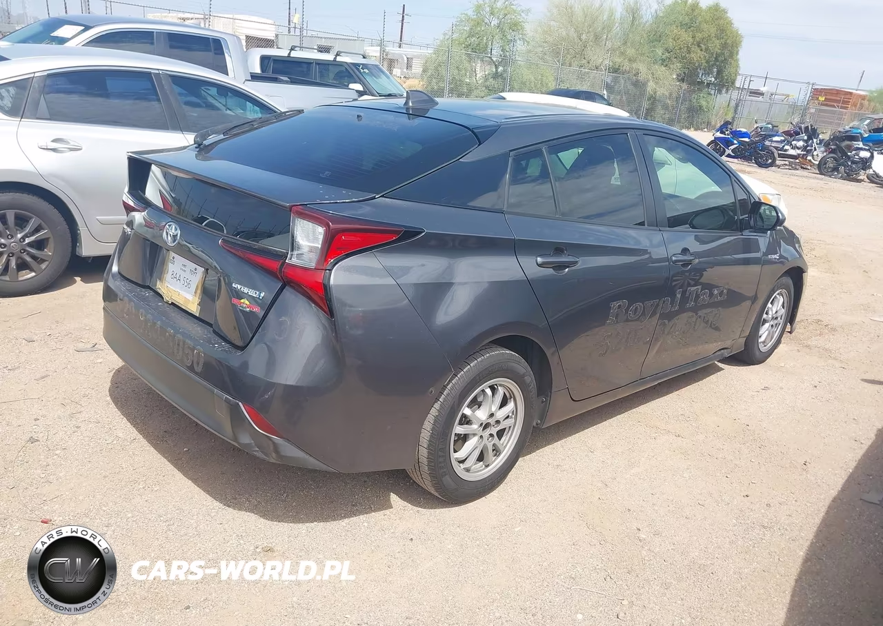 2020 Toyota Prius Le VIN:JTDKARFU0L3113695 - 4