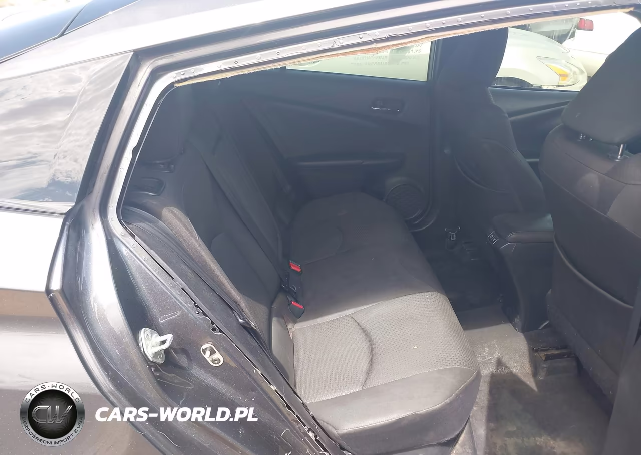2020 Toyota Prius Le VIN:JTDKARFU0L3113695 - 8