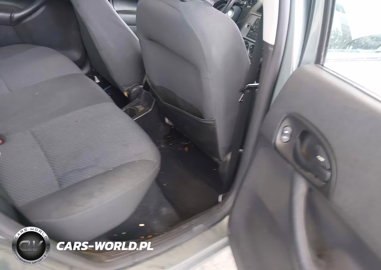 2005 Ford Focus Zx5 VIN:3FAHP37N15R119903 - 8