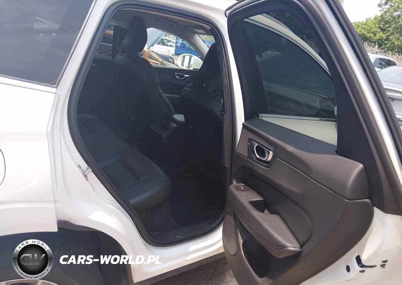 2021 Volvo Xc60 T5 Momentum VIN:YV4102RK9M1842028 - 8