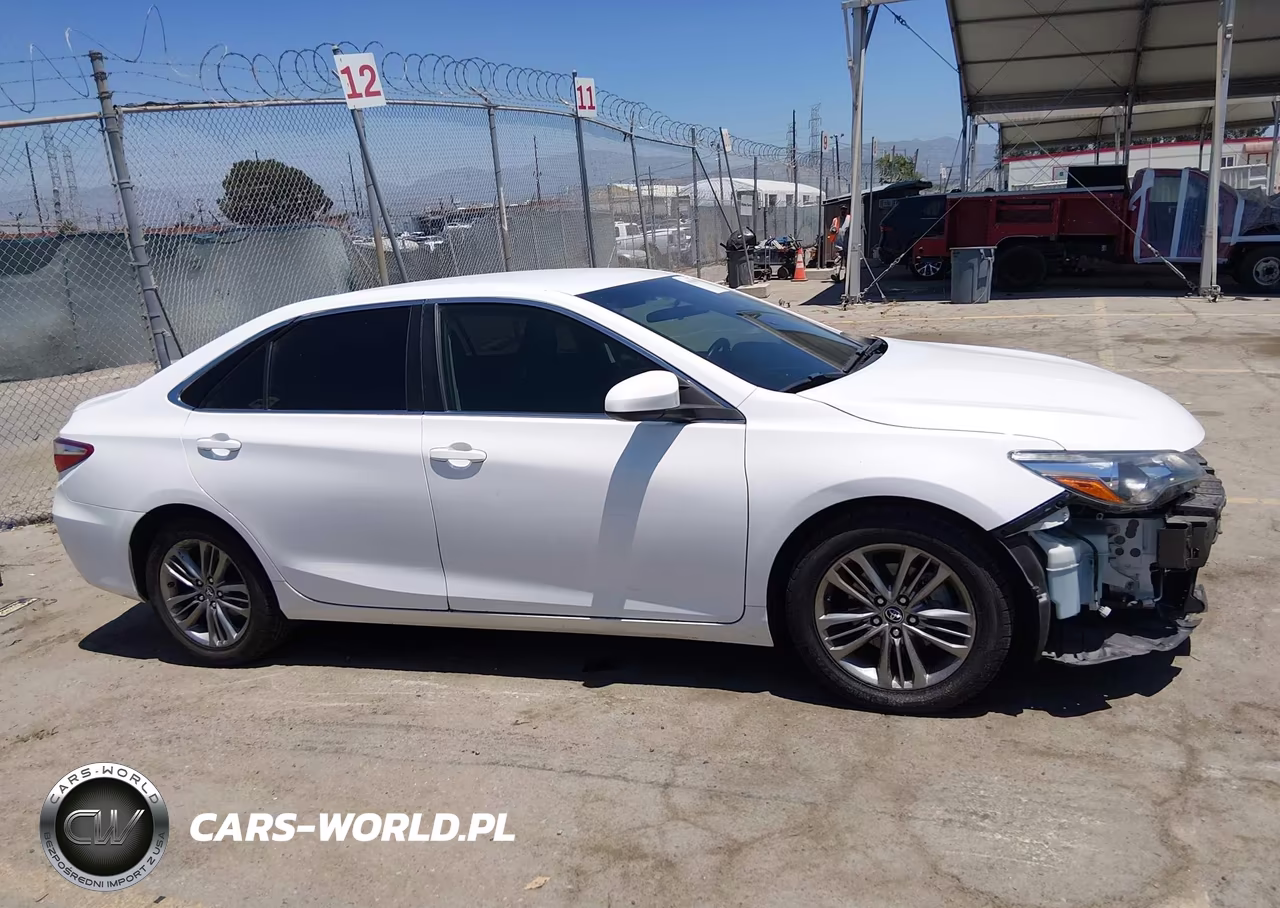 2017 Toyota Camry Se VIN:4T1BF1FK8HU766449 - 14