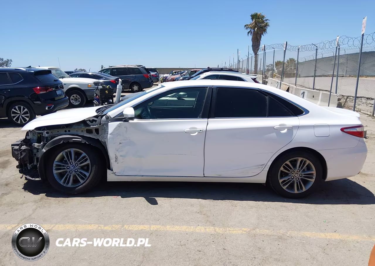 2017 Toyota Camry Se VIN:4T1BF1FK8HU766449 - 15