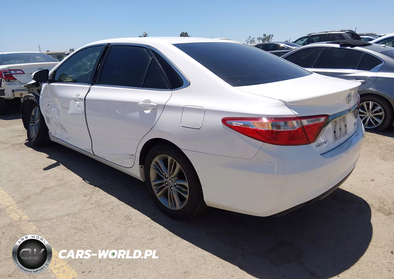 2017 Toyota Camry Se VIN:4T1BF1FK8HU766449 - 3