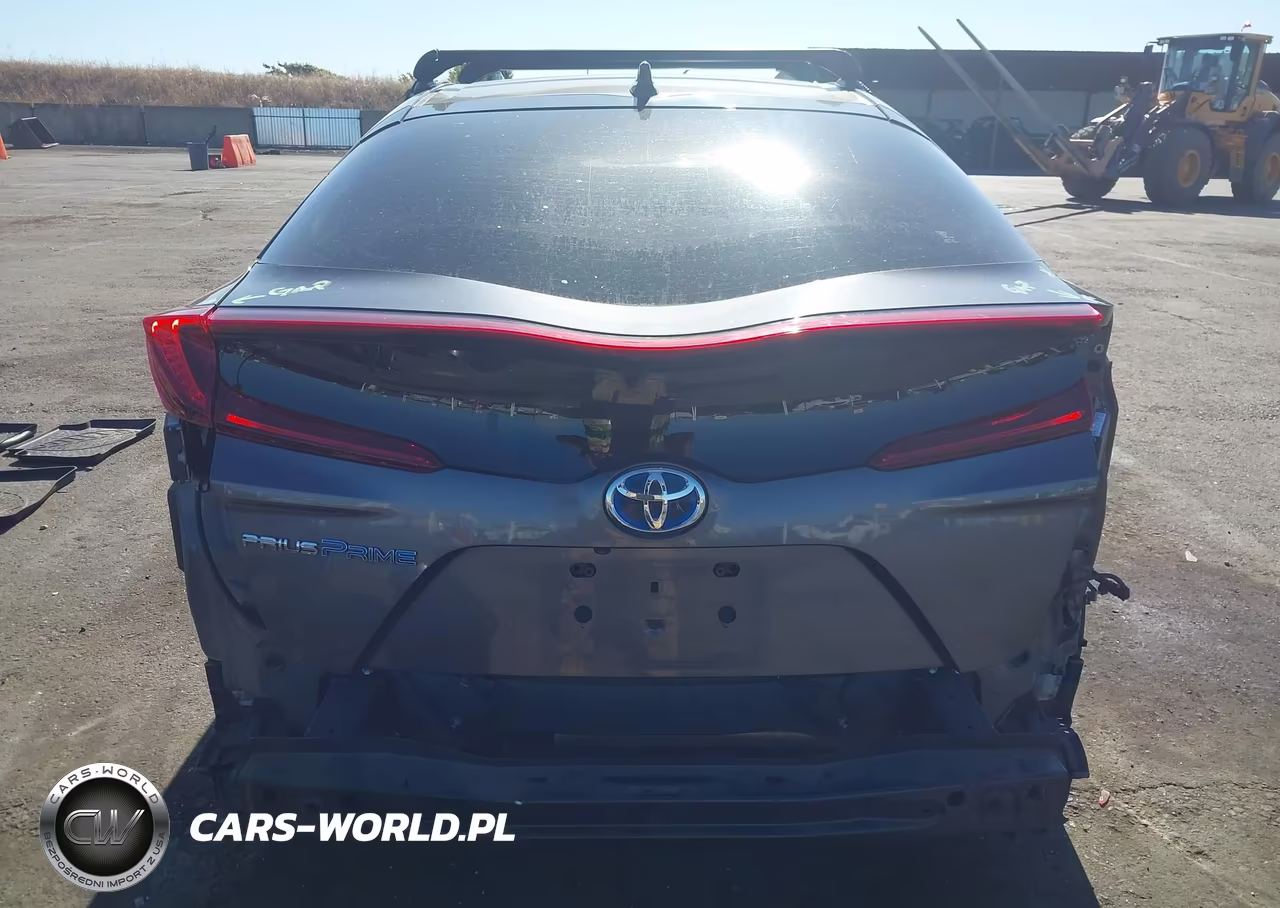 2017 Toyota Prius Prime Advanced VIN:JTDKARFP3H3038976 - 17