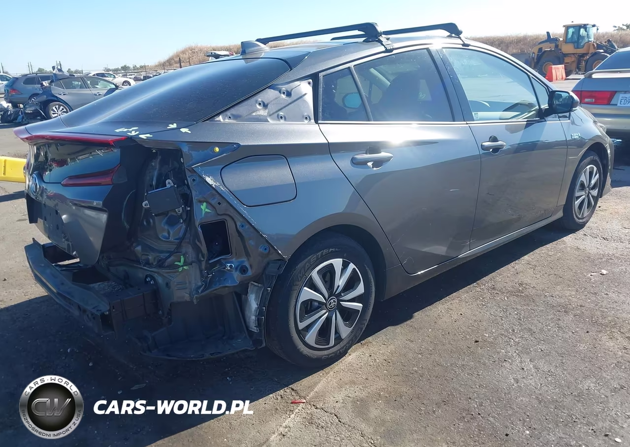 2017 Toyota Prius Prime Advanced VIN:JTDKARFP3H3038976 - 4