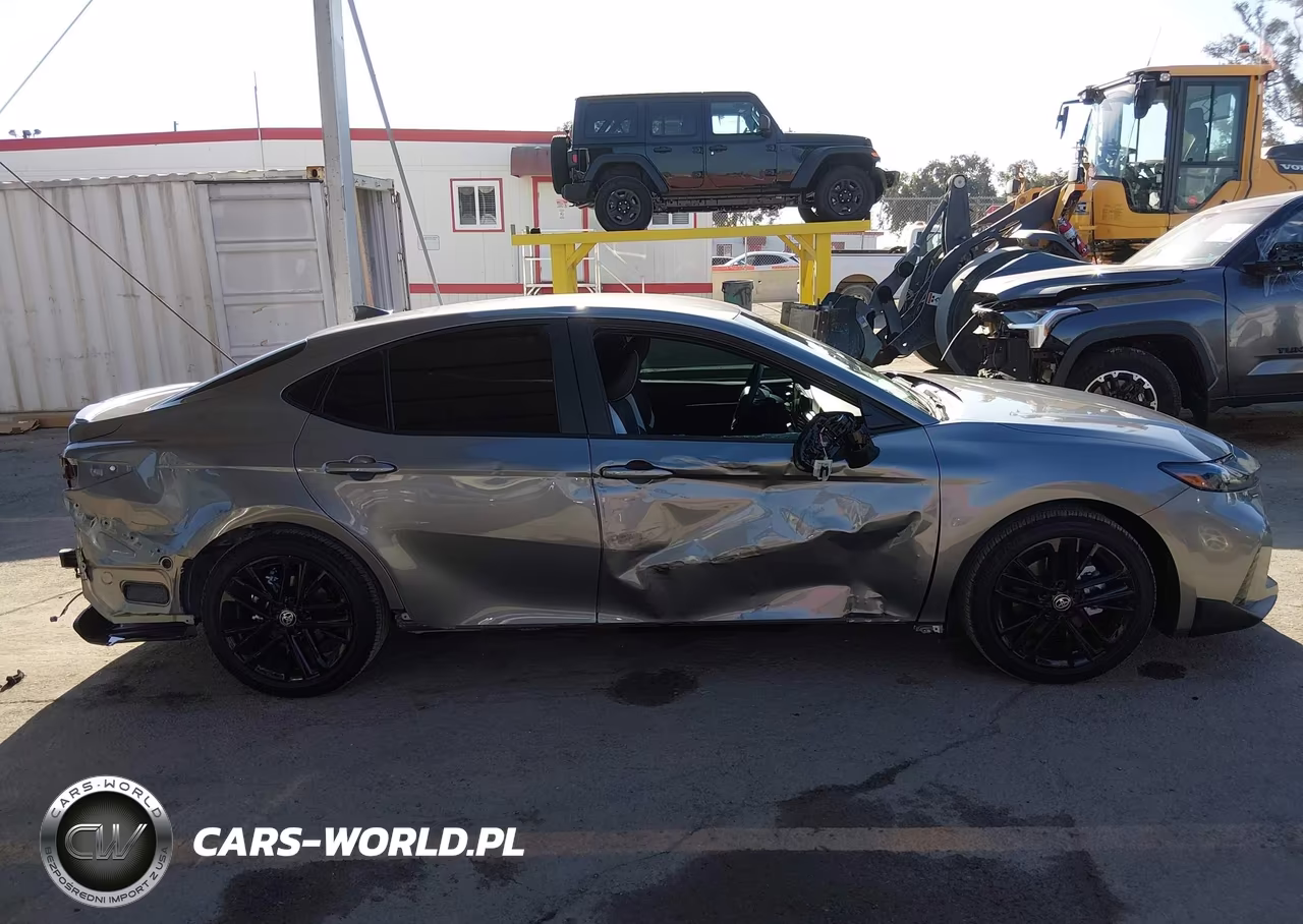 2026 Toyota Camry Se VIN:4T1DAACKXTU293187 - 14