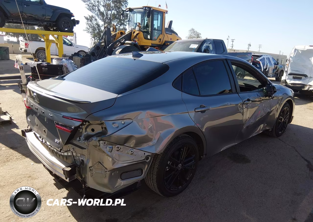 2026 Toyota Camry Se VIN:4T1DAACKXTU293187 - 4