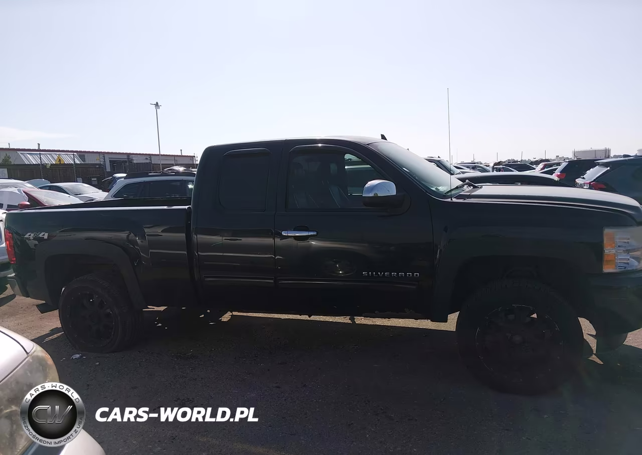 2011 Chevrolet Silverado 1500 Ls VIN:1GCRKREAXBZ167858 - 13