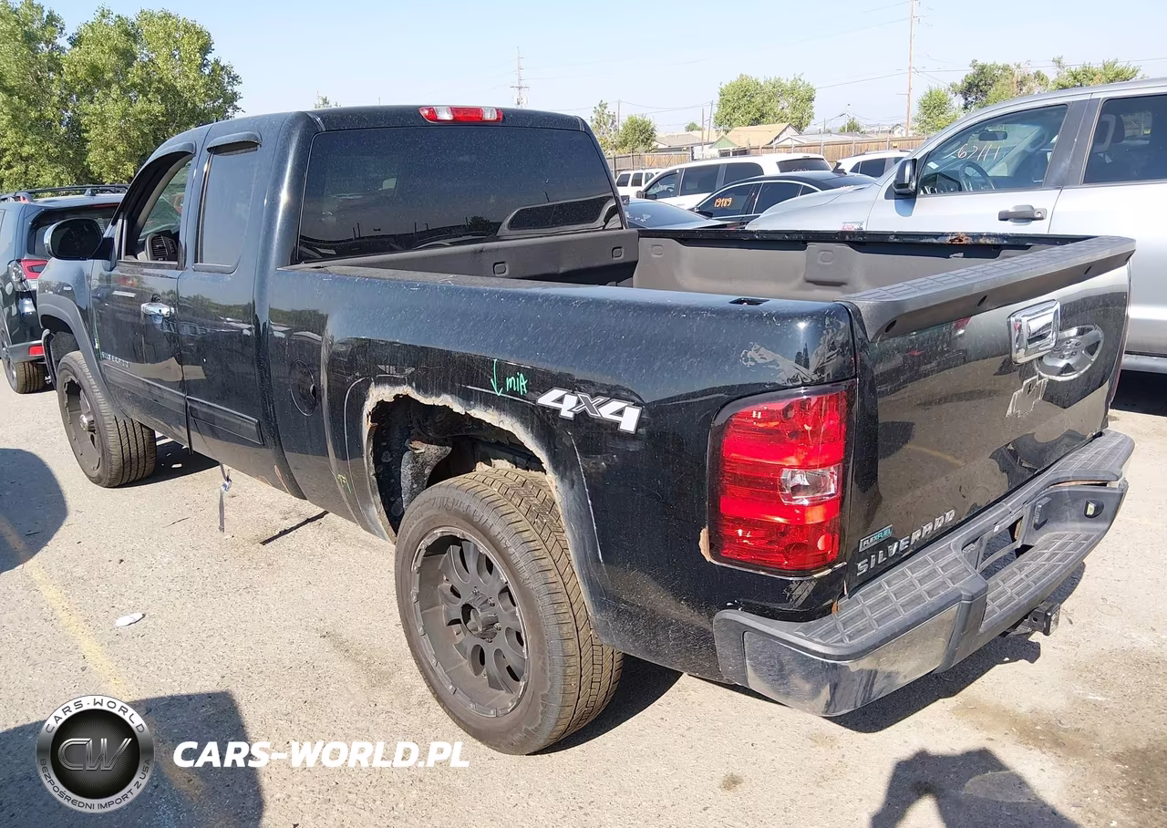 2011 Chevrolet Silverado 1500 Ls VIN:1GCRKREAXBZ167858 - 3