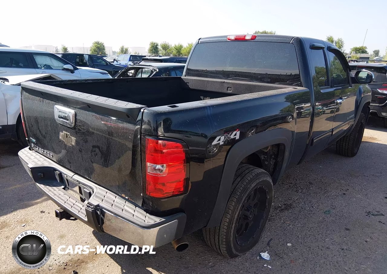 2011 Chevrolet Silverado 1500 Ls VIN:1GCRKREAXBZ167858 - 4