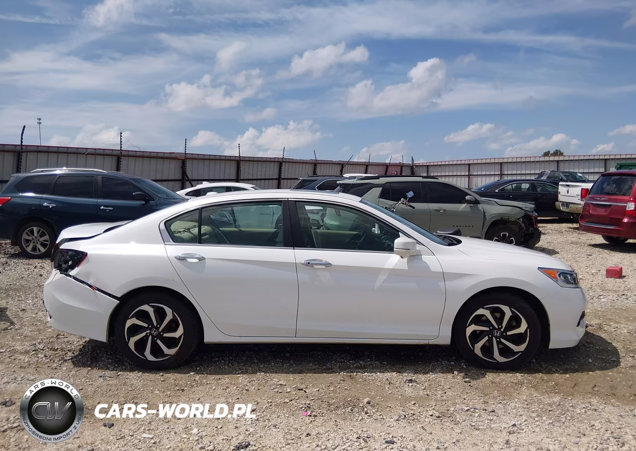 2017 Honda Accord Ex VIN:1HGCR2F77HA183004 - 13