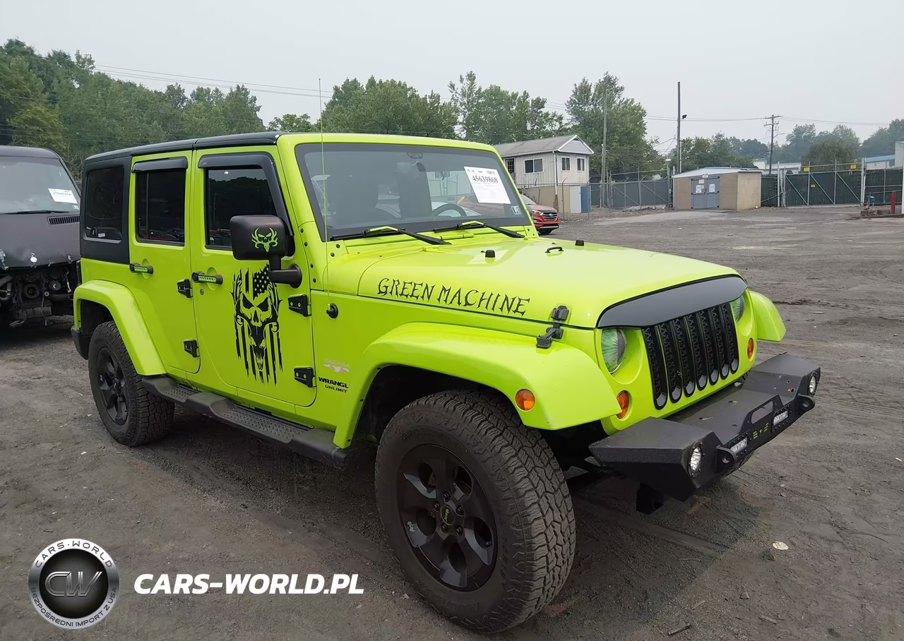 2013 Jeep Wrangler Unlimited Sahara VIN:1C4BJWEG8DL551604 - 1