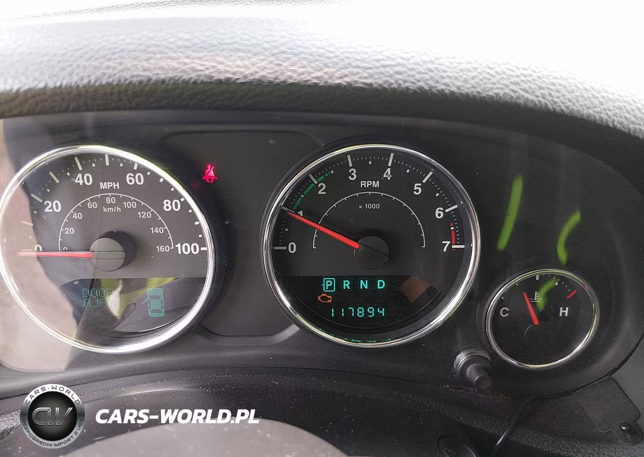 2013 Jeep Wrangler Unlimited Sahara VIN:1C4BJWEG8DL551604 - 7