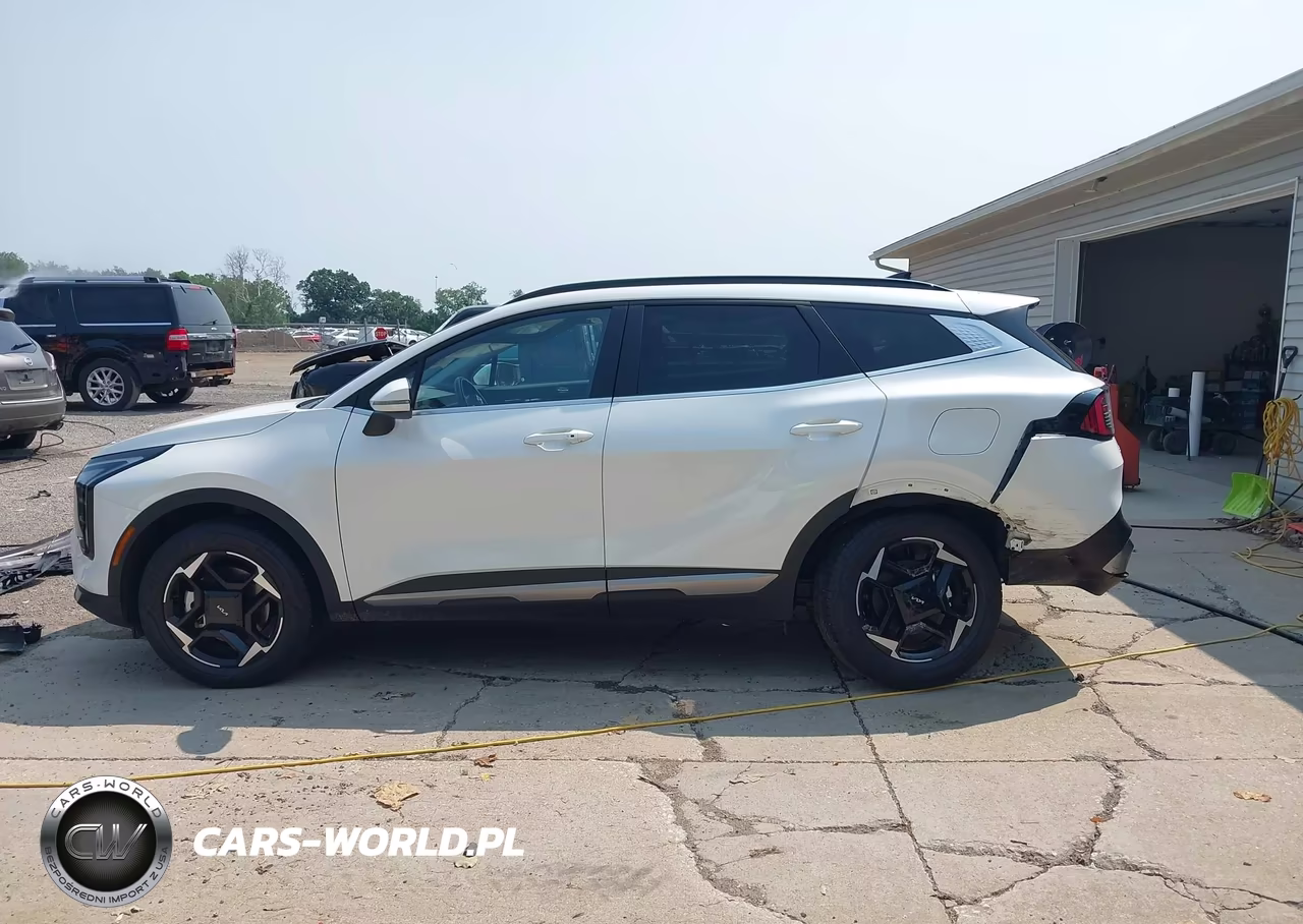 2026 Kia Sportage Hybrid Ex VIN:KNDPVDDG6T7348993 - 14